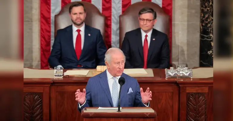 কিং চার্লস কংগ্রেসের সামনে বক্তব্য রাখছেন